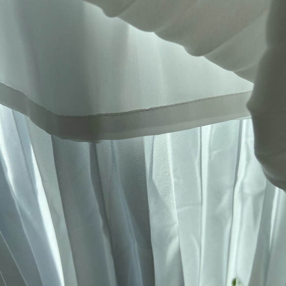 Pleated Midi Skirt size Medium - Picture 4 of 7